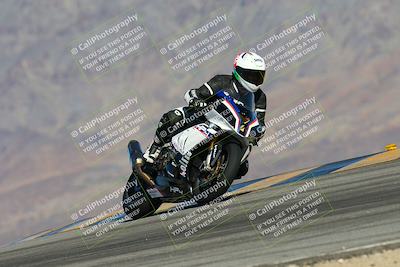 media/Feb-03-2024-SoCal Trackdays (Sat) [[767c60a41c]]/5-Turn 9 Set 2 (1040am)/